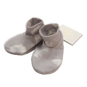 Organic Baby Booties Gray Feather (0-6 mos) NWT